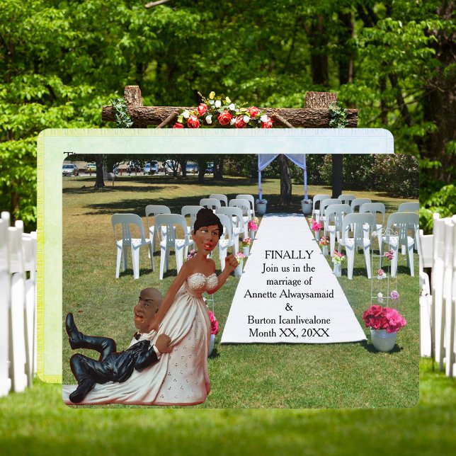 Endlich Hochzeit Funny Black Couple Einladung (Finally Getting Wed Funny African American Couple Invitation)