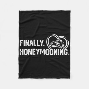 Endlich Honeymooning T-Shirt Niedlich Honeymoon En Fleecedecke