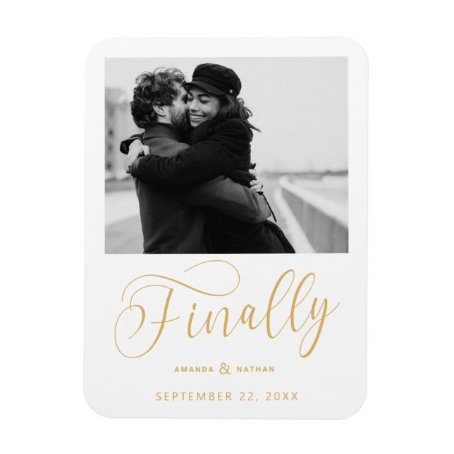 Endlich Minimalistische Hochzeit Foto Save the Dat Magnet (Vertikal)