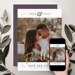 Endlich! | Modernes Gold Square Foto Eleganter Spa Save The Date<br><div class="desc">Teilen Sie mit diesem modernen, bedruckten Goldrahmen die wunderbaren Neuigkeiten Ihrer Verlobung und speichern Sie die Date Cards mit Ihrem beliebten quadratischen Foto zusammen mit einem großen Fett FINALLY! in wunderschöner handgeschriebener Schriftzeichen. Personalisieren Sie mit zwei Zeilen Text am unteren Rand für weitere Details, wie das Datum oder Ihre Hochzeitswebsite....</div>