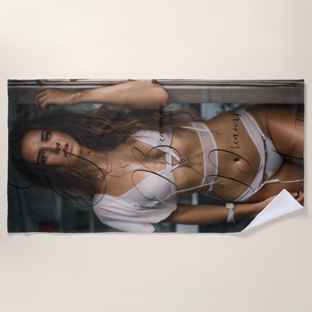 "Endloser Sommer: Beach Dreams Await" Badetuch (Vorderseite)