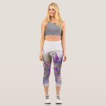 Energetische, farbenfrohe Abstrakte Fraktal Kunst  Capri Leggings<br><div class="desc">Eine bunte,  kraftvolle Fantasie-Blume,  einzigartige Blumenkunst,  Design für Ihre Capri Leggings und mehr.</div>