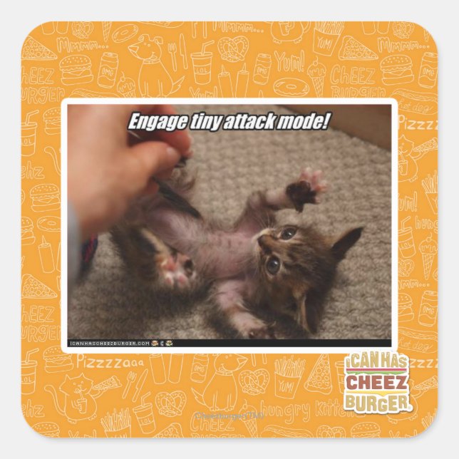 Engage den winzigen Angriffsmodus! Quadratischer Aufkleber (Vorderseite)
