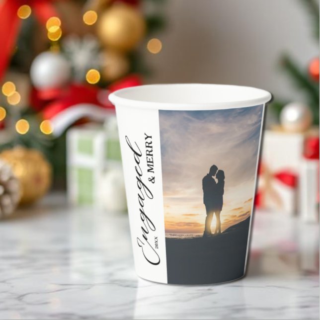 Engaged & Merry Couple Photo Pappbecher (Von Creator hochgeladen)
