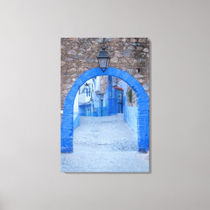Enge Straße von Chefchaouen Leinwanddruck