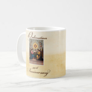 Engel am Altar zum 50. Weihejubiläum Kaffeetasse