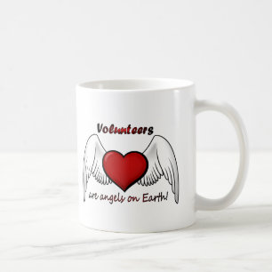 Engel erbietet Kaffee-Tasse freiwillig Kaffeetasse
