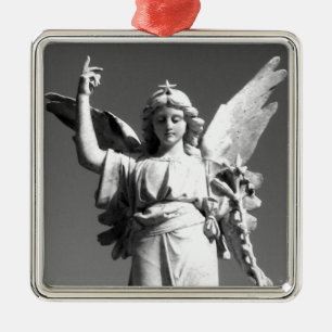 Engel zeigt zum Himmel Ornament Aus Metall