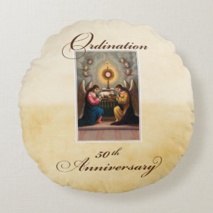 Engel zum 50. Jahrestag der Ordination in Altar Rundes Kissen