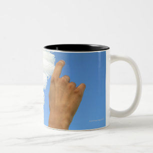Engelsflügel mit dem Arm Zweifarbige Tasse