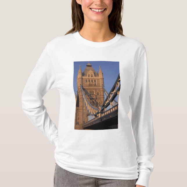 England, London, The Tower Bridge T-Shirt (Vorderseite)