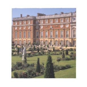 England, Surrey, Hampton Court Palace. Notizblock