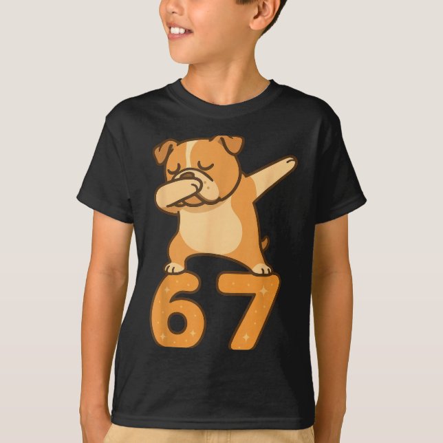 English Bulldog Dog 67 Meme Six Seven Funny Dabbin T-Shirt (Vorderseite)