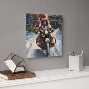 English Setter Hund fährt Motorrad Weihnachten Quadratische Wanduhr