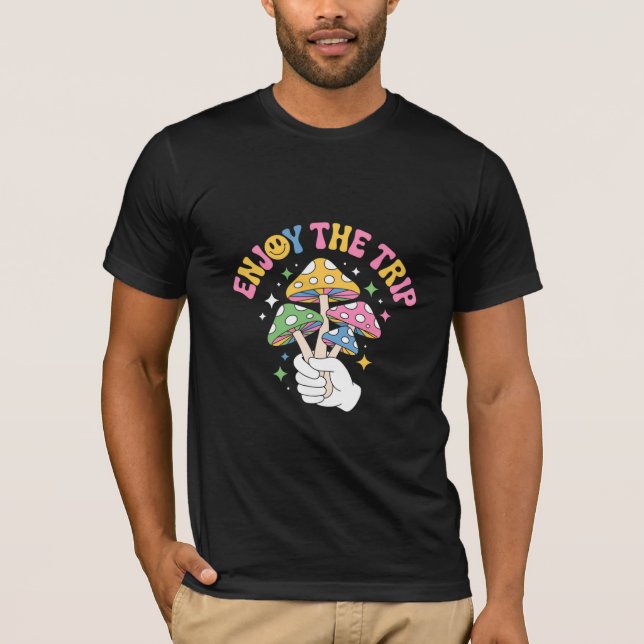 Enjoy the Trip – Psychedelic Mushroom Retro T-Shirt (Vorderseite)