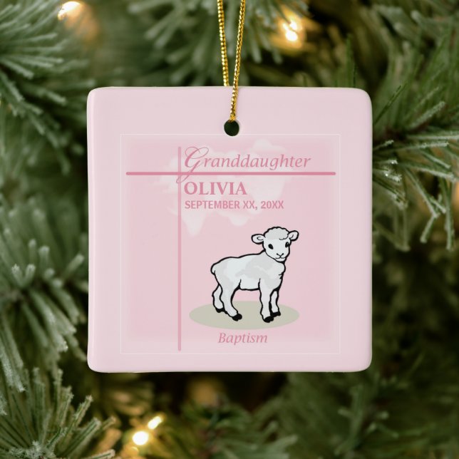 Enkelin Taufe Rosa Girl Lamm Name und Datum Keramikornament (Baum)