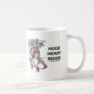 Enormes Herz nach innen Tasse