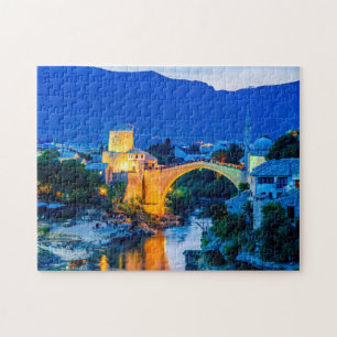 Entdecken Sie die ikonische Brücke in Mostar Puzzle