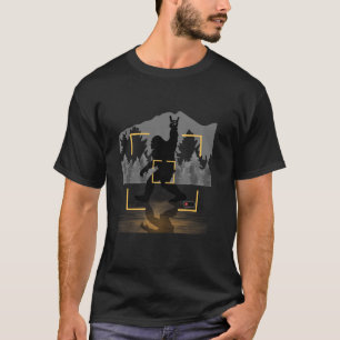 Entdecken Sie die Legende des Waldes Bigfoot Long  T-Shirt