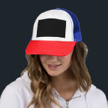 Entdecken Sie hier den Charme eines Vintagen Uhren Truckerkappe<br><div class="desc">Tauchen Sie ein in die zeitlose Schönheit eines historischen Uhrenturms,  der in atemberaubendem Schwarz und Weiß eingefangen ist. Bewundern Sie die klassische Architektur und das Stadtbild in fesselnden einfarbigen Farbtönen.</div>