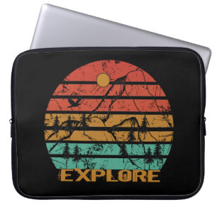 Entdecken Sie Vintag draußen Laptopschutzhülle