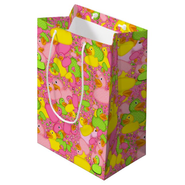 Enten-n-Dots-Style-2-Drk Pink-GIFT BAG Mittlere Geschenktüte (Vorderseite Schrägansicht)