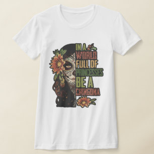 Entfessle deine innere Chingona: Old School Tattoo T-Shirt