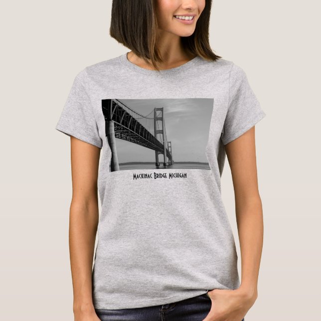 Entlang der Mackinac-Brücke Grayscale-T - Shirt (Vorderseite)