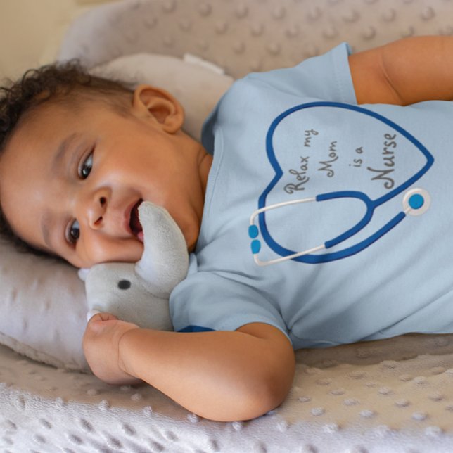 Entspannen Sie meine Mama ist eine Liebe des Herzs Baby Strampler (Von Creator hochgeladen)