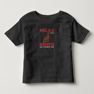 Entspannen Sie sich bei einem Drink Niedlicher J Kleinkind T-shirt