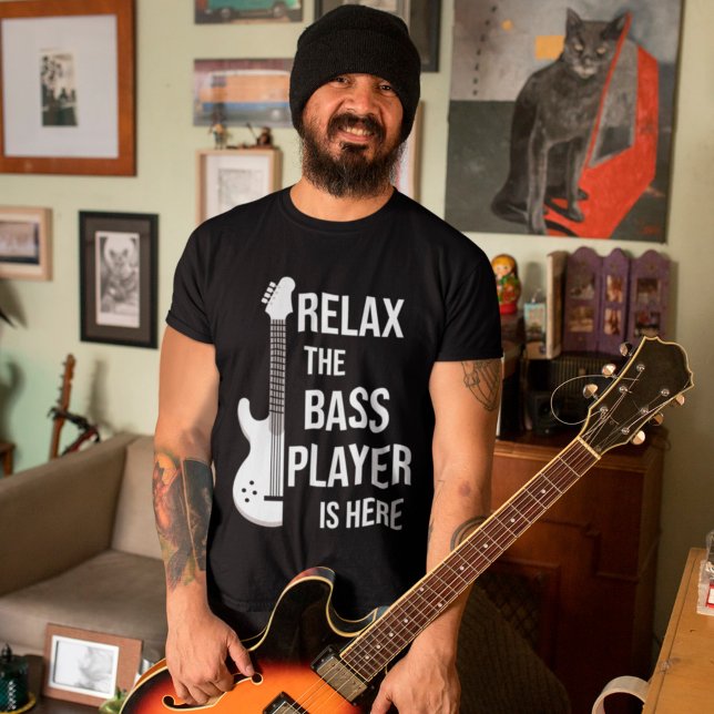 Entspannen Sie sich beim Bass Player bei einem son T-Shirt (Von Creator hochgeladen)