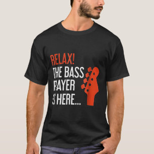 Entspannen Sie sich beim Bass Player. T-Shirt