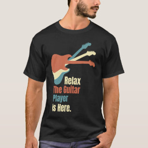Entspannen Sie sich im Gitarrenspieler Pl. T-Shirt