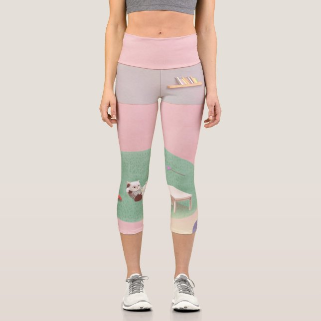 Entspannende Kätzchen im Wohnzimmer Capri Leggings (Vorderseite)