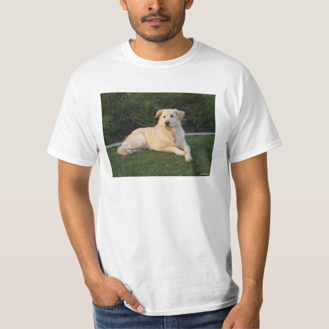 Entspannender Hund T-Shirt (Vorderseite)