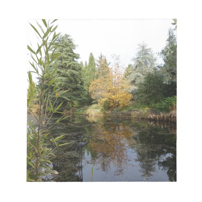 Entspannendes Gartenbild, schöne Bäume... Notizblock (Vorderseite)