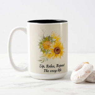 Entspannendes Zitat mit Sonnenblumen Zweifarbige Tasse