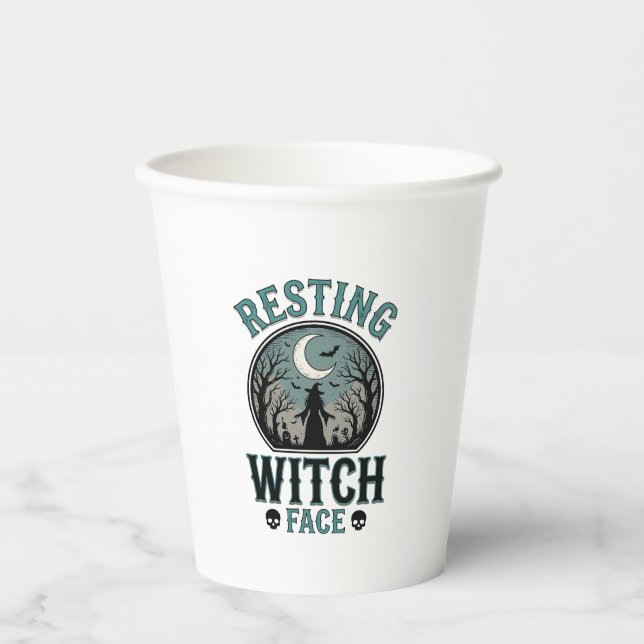 Entspanntes Hexengesicht Vintage Halloween-Design_ Pappbecher (Vorderseite)