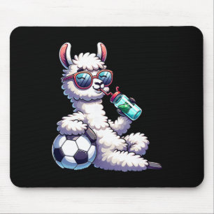Entspanntes Lama mit Fußball-Byll und Shades Alpak Mousepad