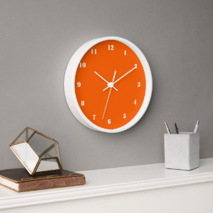 Entwerfen Sie Ihre eigene orangefarbene Wall-Uhr - Uhr