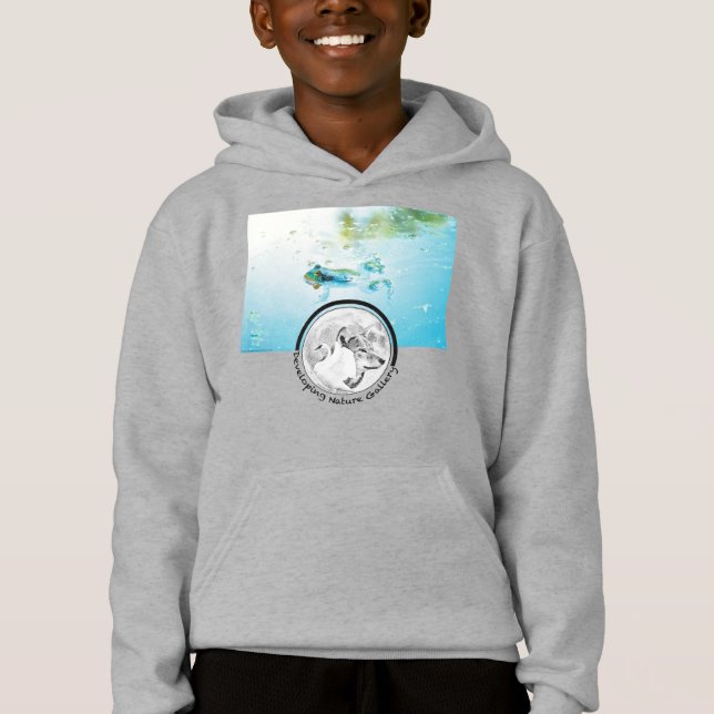 Entwicklung von Logos für Naturgalerien und Schwim Hoodie (Vorderseite)