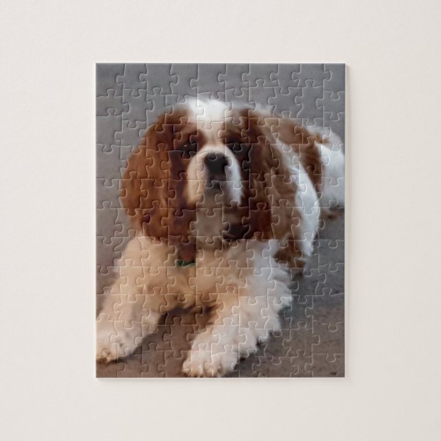 Entzückender unbekümmerter Königcharles Spaniel Puzzle (Vertikal)