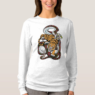 Epic Battle: Tiger vs. Schlange Kunst T-Shirt