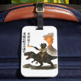 Epic Black Cat Cowboy Riding Dinosaur with Volcano Gepäckanhänger