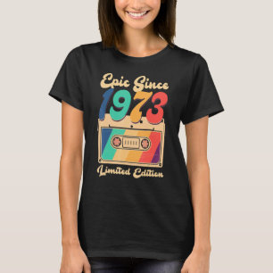Epic seit 1973 Vintage Kassette Geburtstag Frauen  T-Shirt