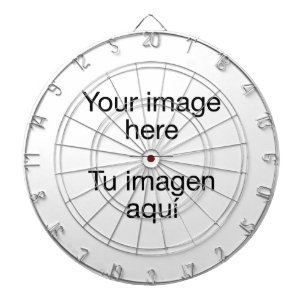 Er entwirft dein Ziel der Speere mit Foto auf die Dartscheibe