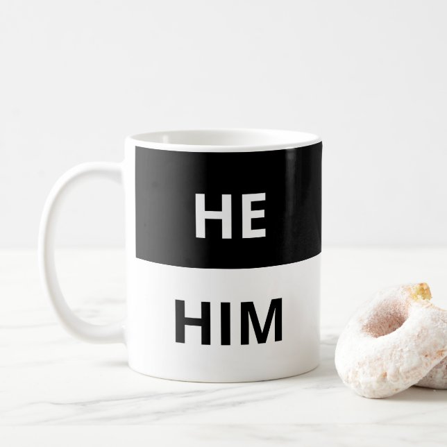 Er/er Pronouns Black & White Classic Tasse (Mit Donut)