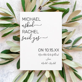 Er Fragte, sie sagte Ja Einfaches Foto Verlobung Ankündigung