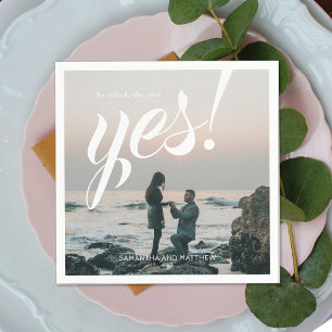 Er fragte, sie sagte Ja Verlobungsfoto-Party Serviette