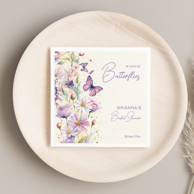 Er gibt mir Brautparty mit Schmetterlingen Serviette (He gives me butterflies pastel lavender enchanted garden bridal shower printed template napkins )